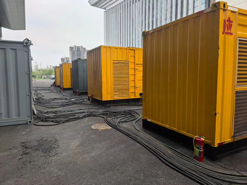 青海不同季节柴油发电机组保养有哪些注意事项？