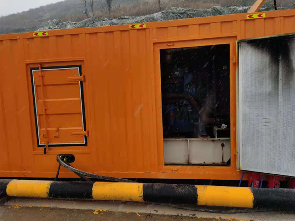 青海发电机出租 柴油发电机组电压低报警怎么办？